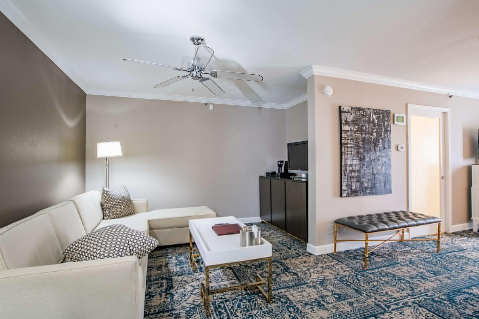 The Burgundy Hotel, Tapestry Collection By Hilton Hotel 4*